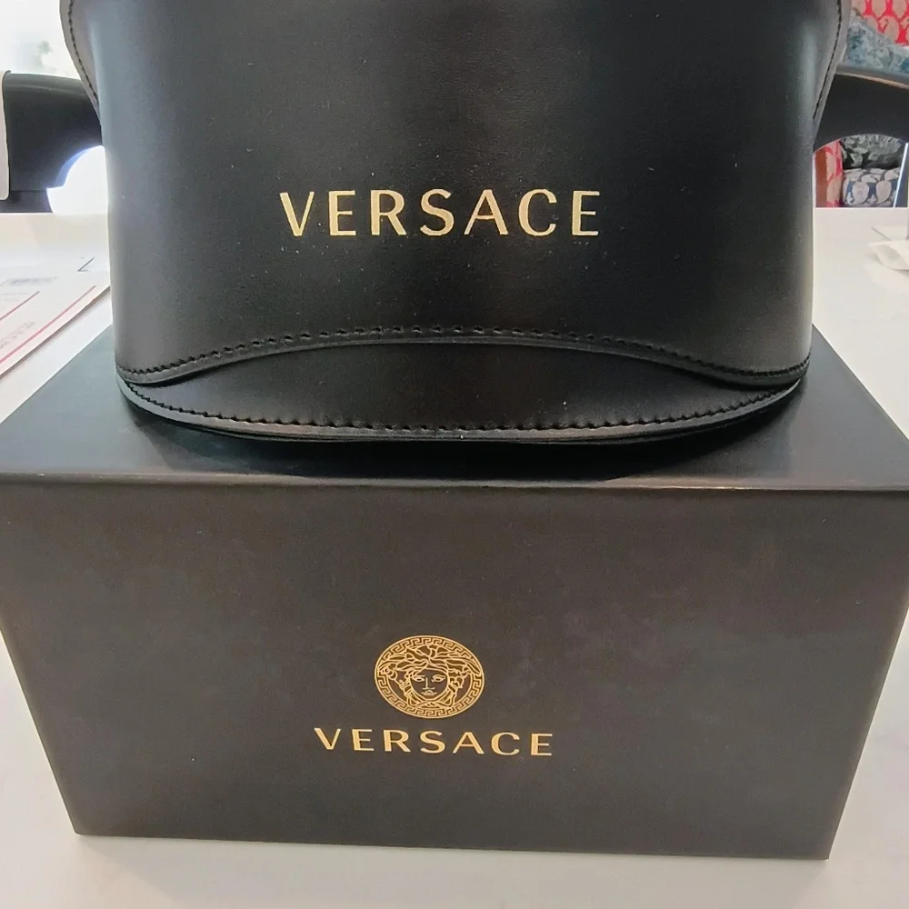 💋 Versace Sunglasses *NEW